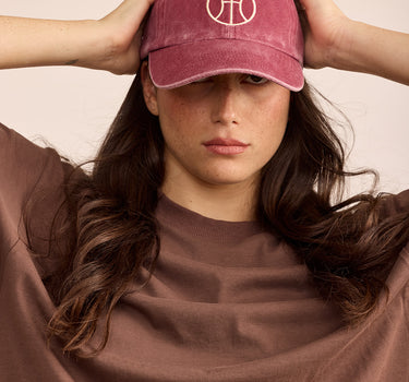 1.23 Classic Baseball Cap With Icon (Pinkish Red)