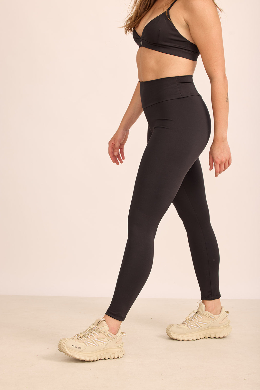 Long Tights (Black) – FREEDER - Main Image