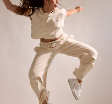 1.9 Cropped Tank Top (Beige)